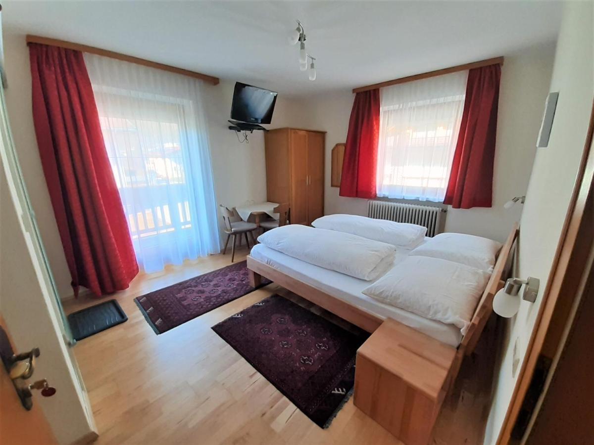 Appartement Haus Christine à Fulpmes Extérieur photo