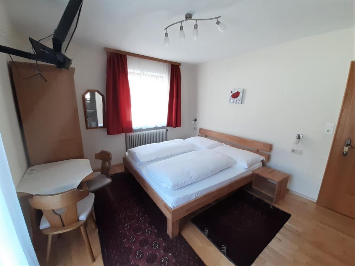 Appartement Haus Christine à Fulpmes Extérieur photo