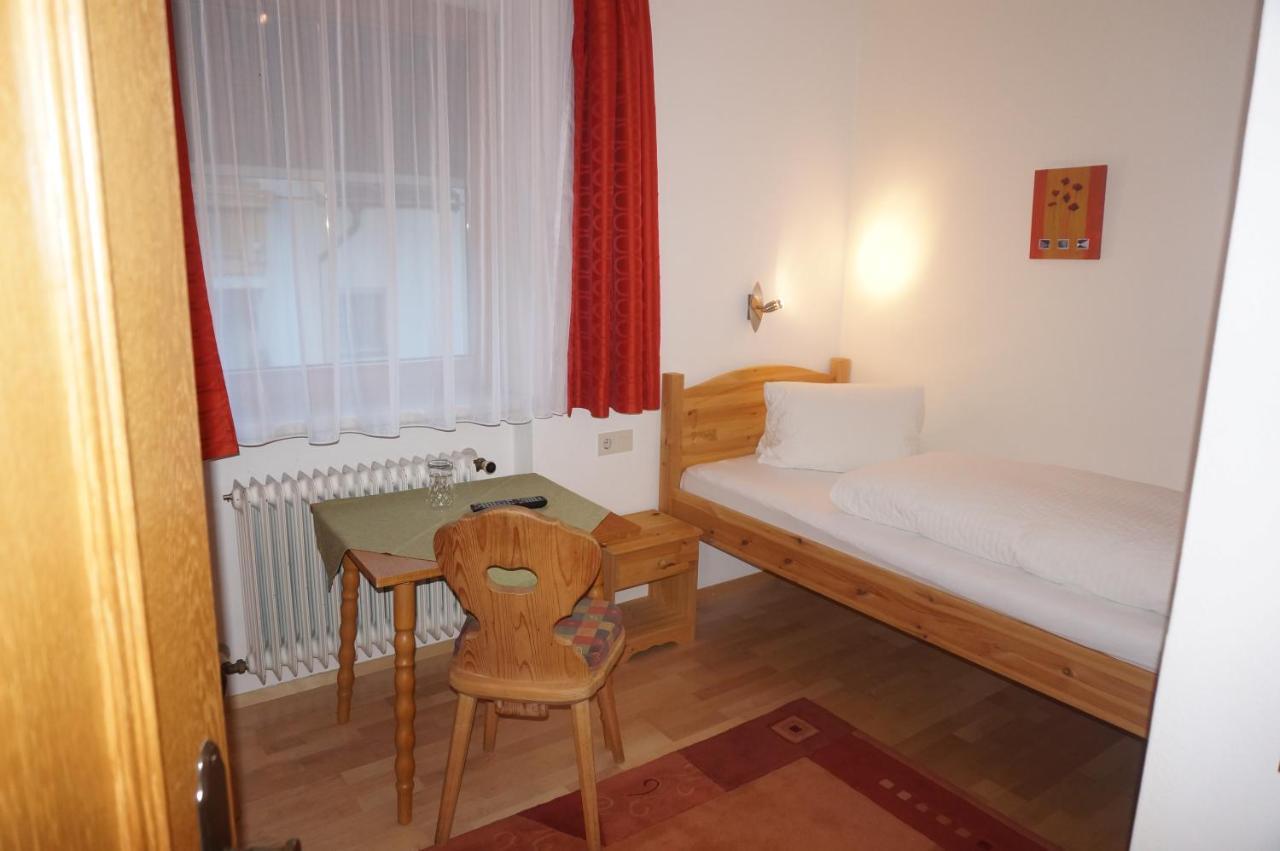Appartement Haus Christine à Fulpmes Extérieur photo